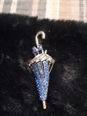 Blue Crystal Umbrella Brooch Pin - Women Jewelry